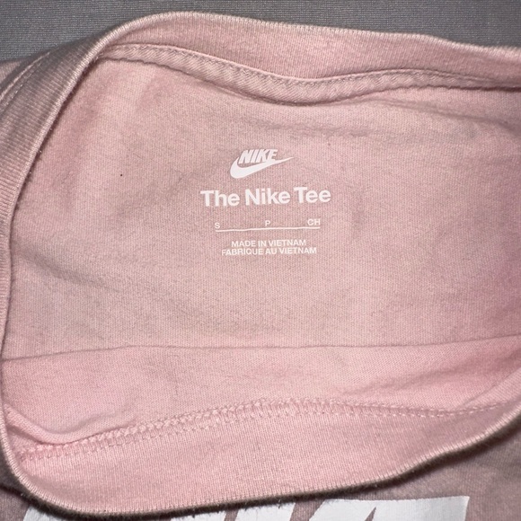 NIKE • Light Pink Logo Tee Raw Hem Women’s Size Small - Picture 4 of 7